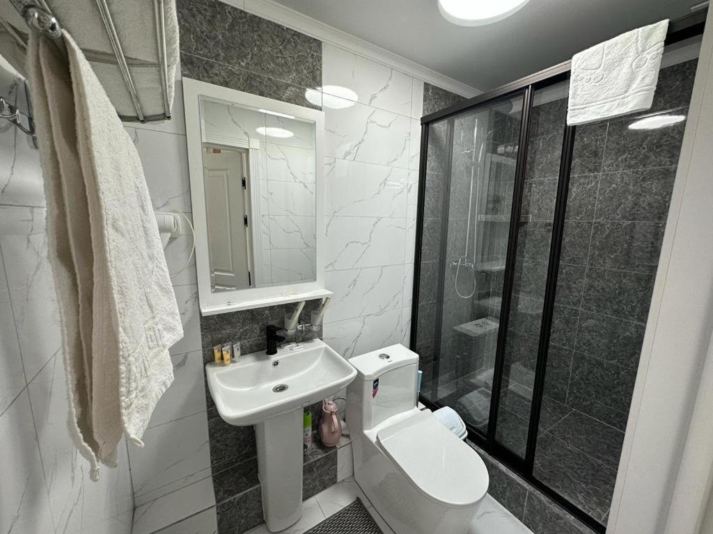 Voyazh Taraz Exterior foto